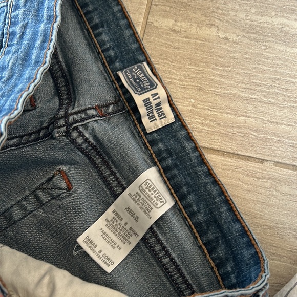 levis bootcut jeans - Picture 4 of 4